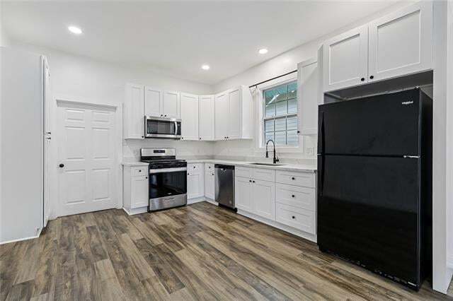 Building Photo - 429 S Genois St