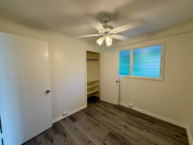 Building Photo - Newly Renovated 3BR Kapahulu Home with Private Yard and Gated Parking Near Waikiki