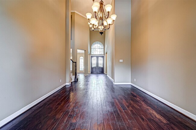 Building Photo - 2914 Cotswold Lane