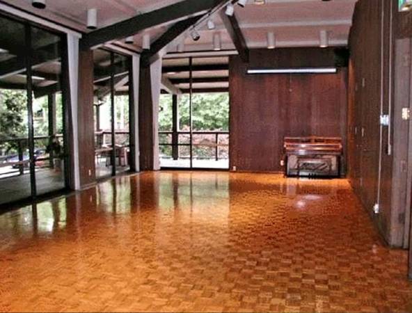 Building Photo - 5 Admiral Dr