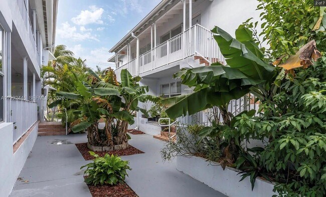 Building Photo - 9473 Abbott Ave