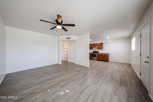 Building Photo - 2226 W Heatherbrae Dr