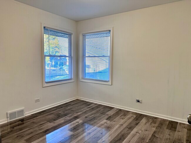 Building Photo - 1125 Wadsworth Ave