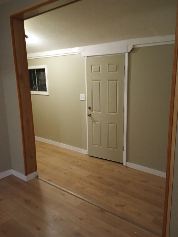 Building Photo - 821 W Cherry St