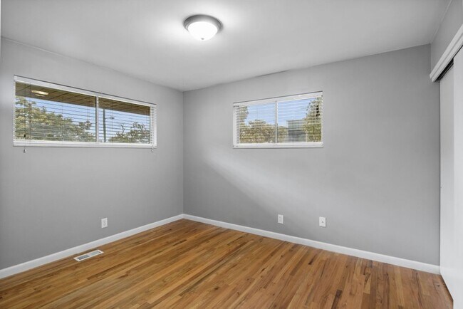 Building Photo - 1408 Binford St