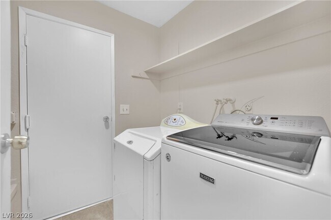 Building Photo - 7156 Enterprise Dr