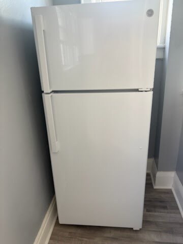 Building Photo - 1341 E Long St