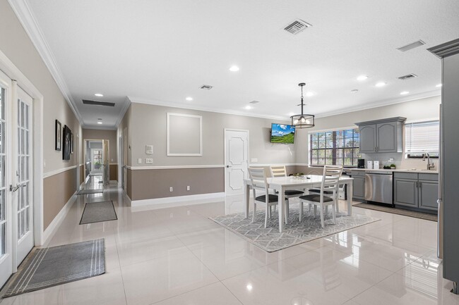Building Photo - 6186 Duckweed Rd
