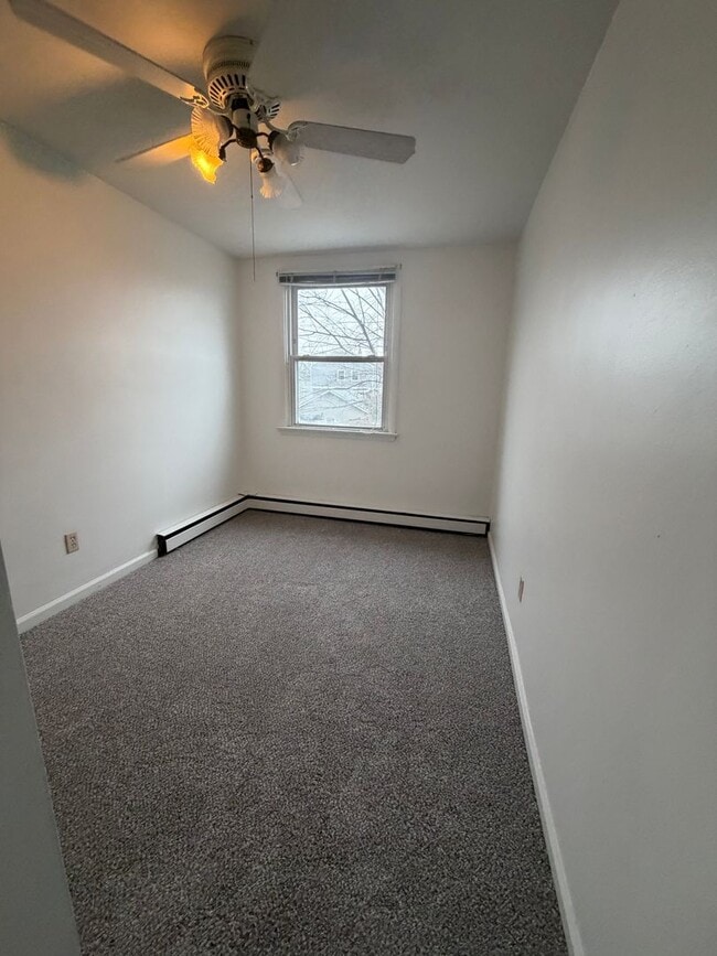 Building Photo - 534 Maryland Ave