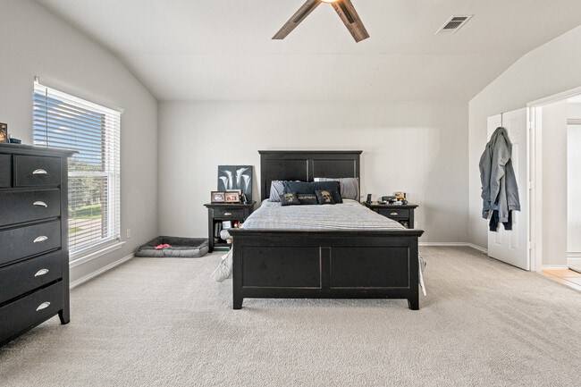 Building Photo - 5806 Chuckwagon Cir