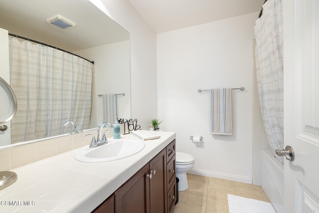 Building Photo - 1513 Silver Shadow Dr