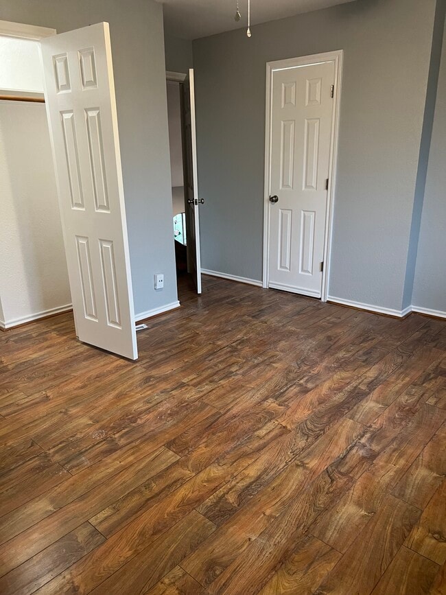 Building Photo - 539 Woodcreek Dr