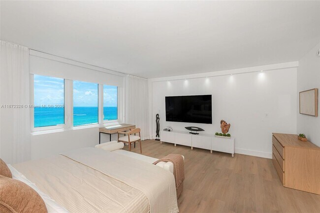 Building Photo - 2301 Collins Ave
