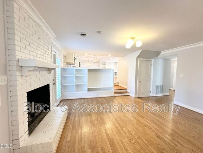 Building Photo - 4512 Drexel Dr