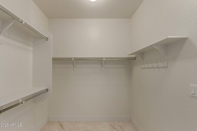 Building Photo - 40809 N Raleigh Ct