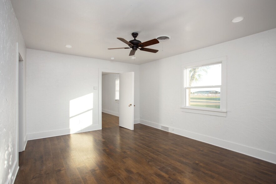 living room - 1105 Main St