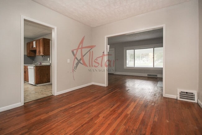Building Photo - 3821 Delmore Rd