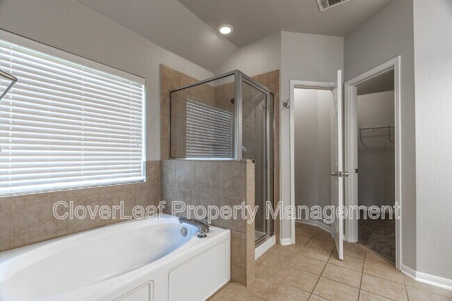 Building Photo - 9107 Los Sonoma Rio