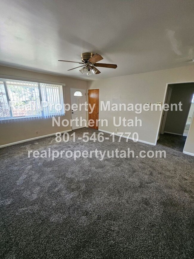 Building Photo - 3 Bedroom 2 Bath Ogden Duplex Coming Soon!