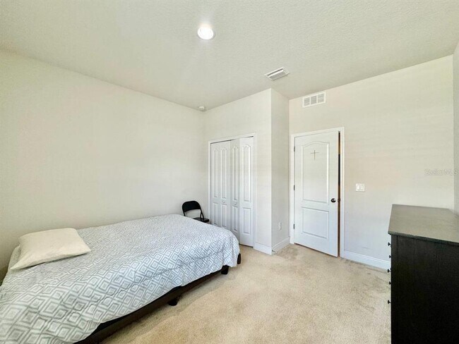 Building Photo - 18625 Hunters Meadow Walk