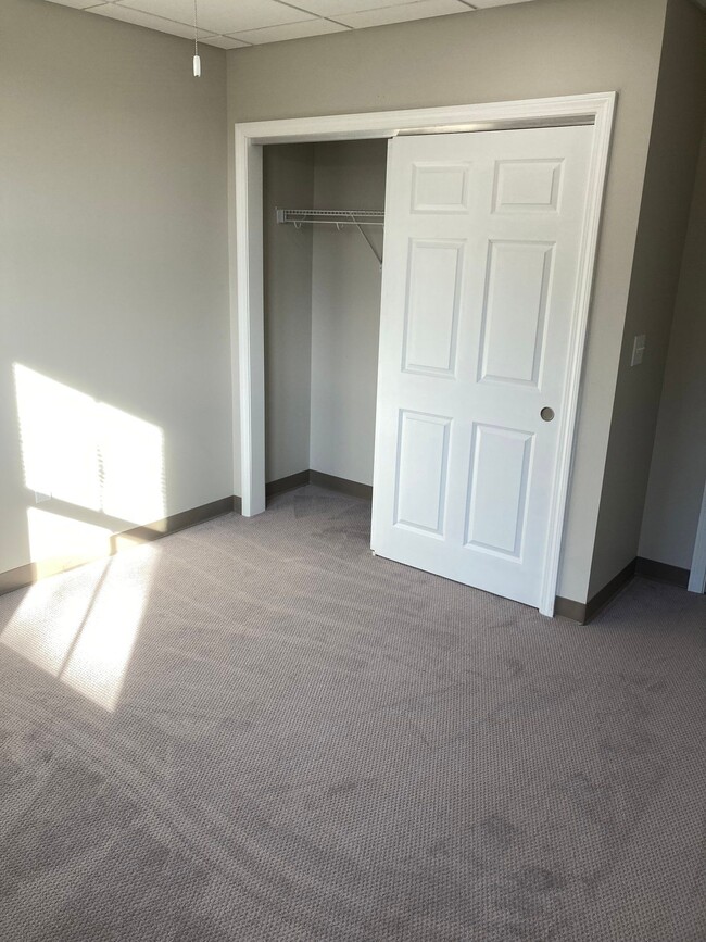 Building Photo - 50 Church St