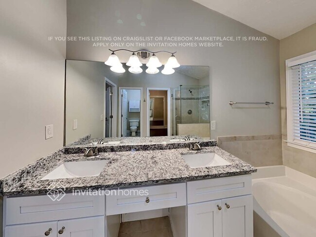 Building Photo - 9008 Mallory Ln