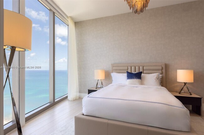 Building Photo - 17975 Collins Ave