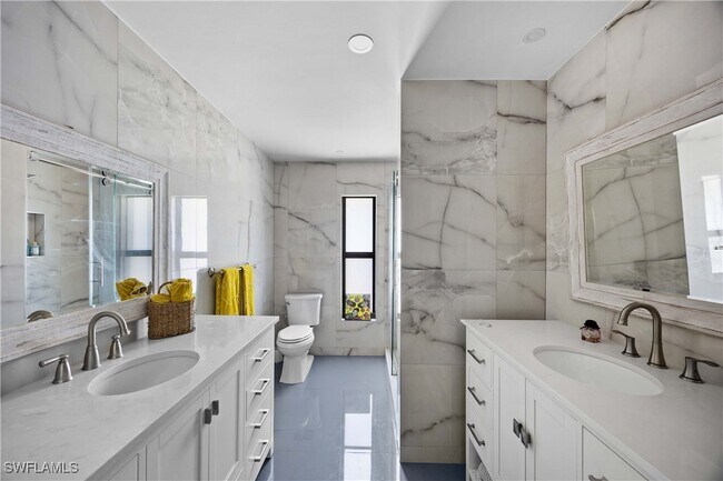 Building Photo - 1890 Oakes Blvd