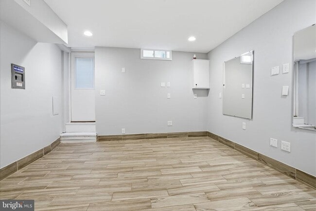 Building Photo - 2407 Grays Ferry Ave