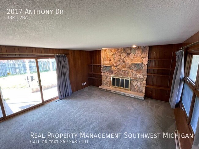 Building Photo - 2017 Anthony Dr