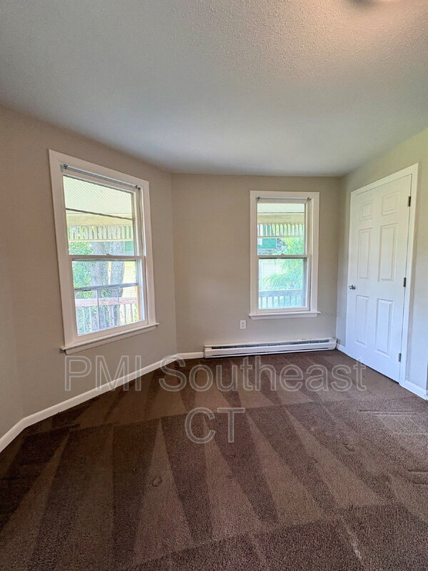 Building Photo - 54 Hempstead St