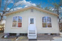 Building Photo - 7211 Roswell St