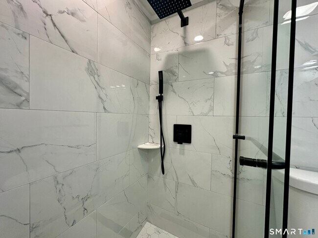 Building Photo - 219 Crosswoods Rd