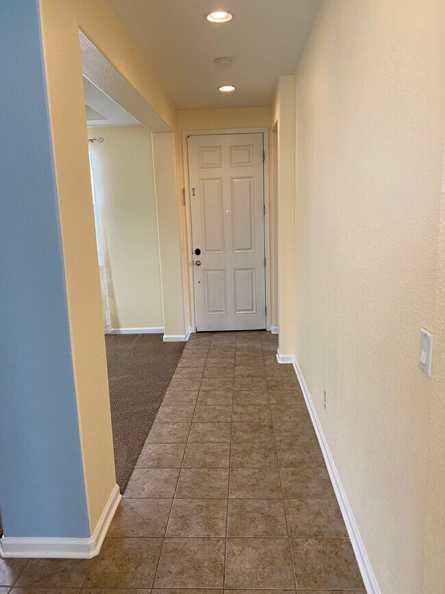 Building Photo - $2175.00 - Granite Countertops - Stainless...