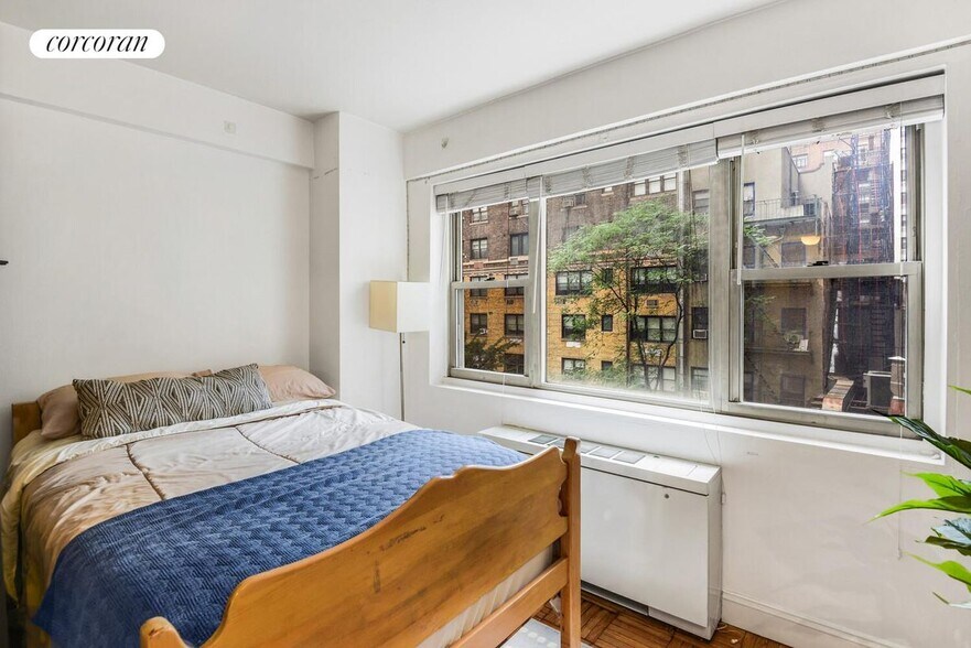 Building Photo - 345 E 56th St