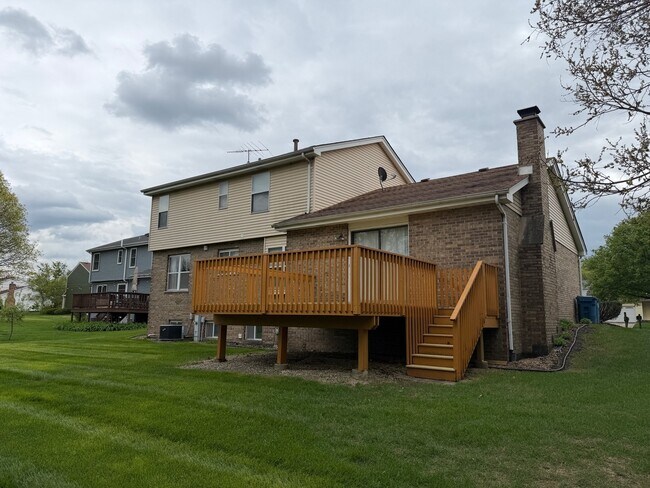 Building Photo - 1724 Hall Pl