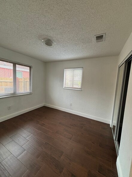 Bedroom 2 - 156 W 14th St