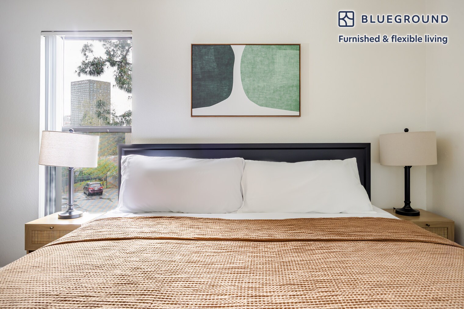 Building Photo - 10983 Bluffside Dr