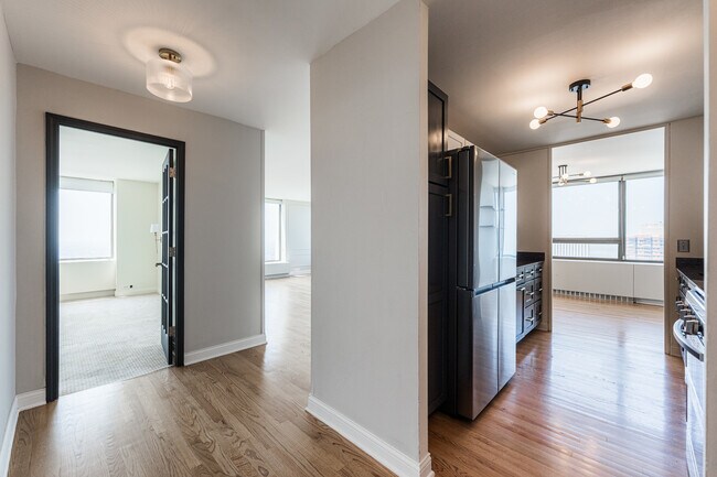 Building Photo - 2800 N Lake Shore Dr