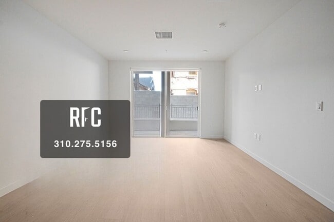 Building Photo - Welcome to the Gramercy