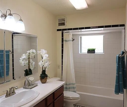 Building Photo - 1800 N Council Rd