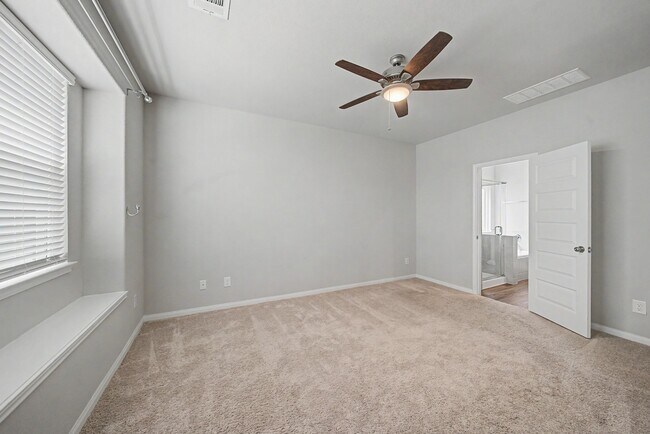 Building Photo - 13820 Goldeye Dr