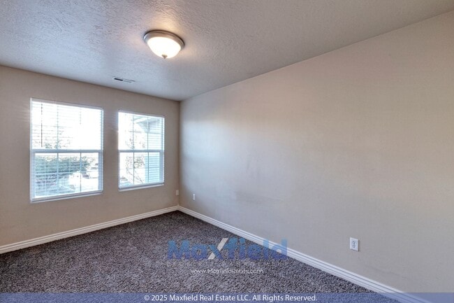 Building Photo - Wonderful 4BD 3.5BTH 2GAR Home in Lehi