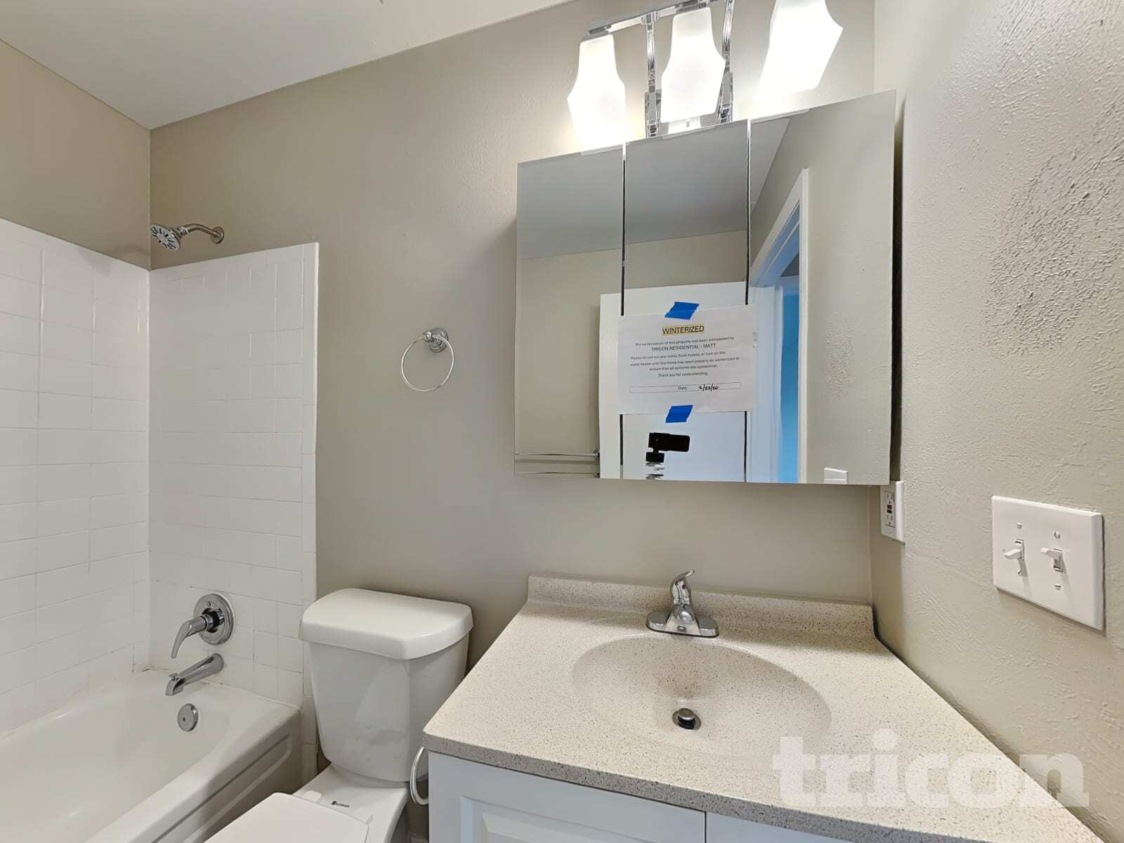 Building Photo - 18160 E Asbury Dr