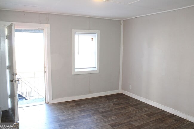 Building Photo - 700 Neal St NW