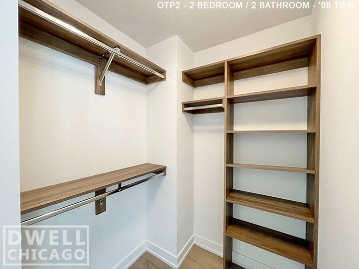 Building Photo - 1147 N Wells St