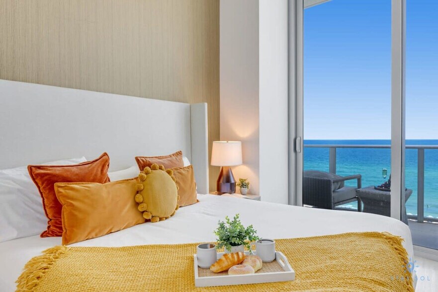 Building Photo - 4111 S Ocean Dr