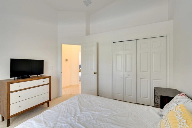 Building Photo - 610 Orange Cosmos Blvd