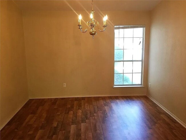 Building Photo - 706 Paso Fino Trail