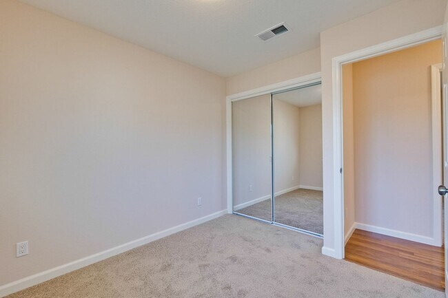 Building Photo - Like New Home. Available Soon!